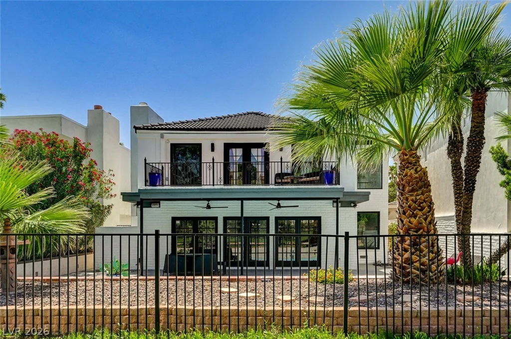 828 Vegas Valley, Las Vegas, NV 89109