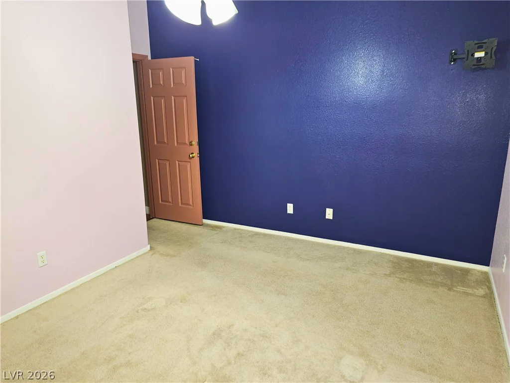 5932 Crestmont, North Las Vegas, NV 89031