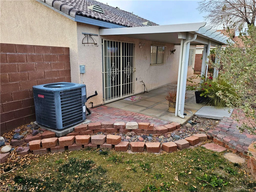 5932 Crestmont, North Las Vegas, NV 89031