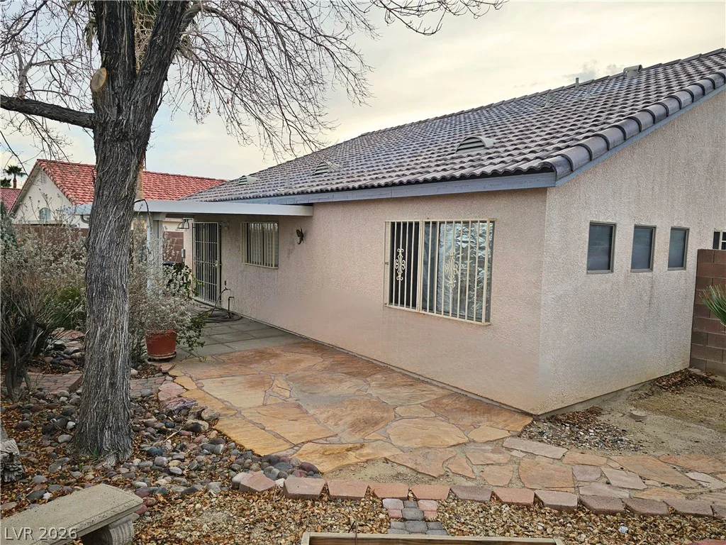 5932 Crestmont, North Las Vegas, NV 89031