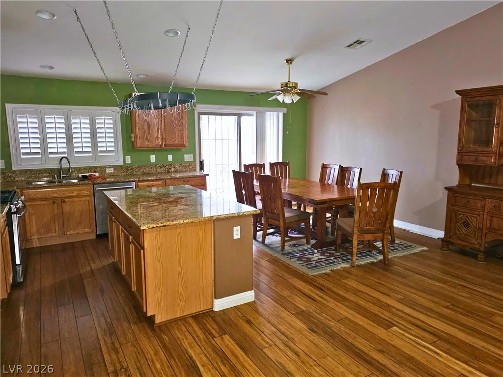 5932 Crestmont, North Las Vegas, NV 89031