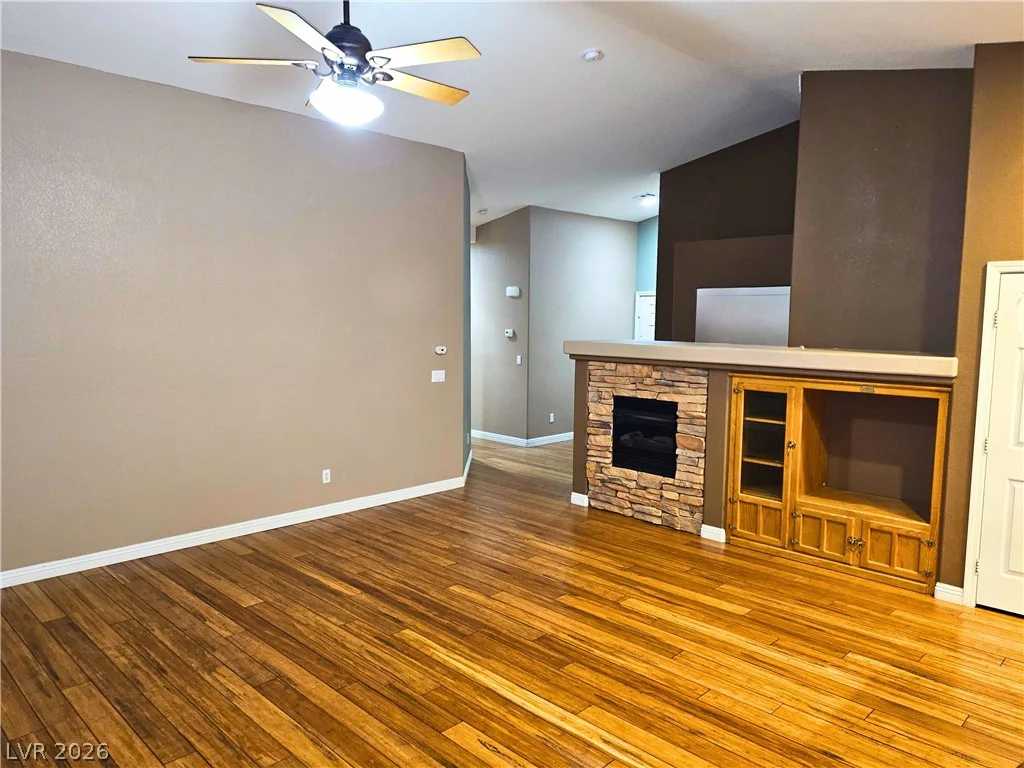 5932 Crestmont, North Las Vegas, NV 89031