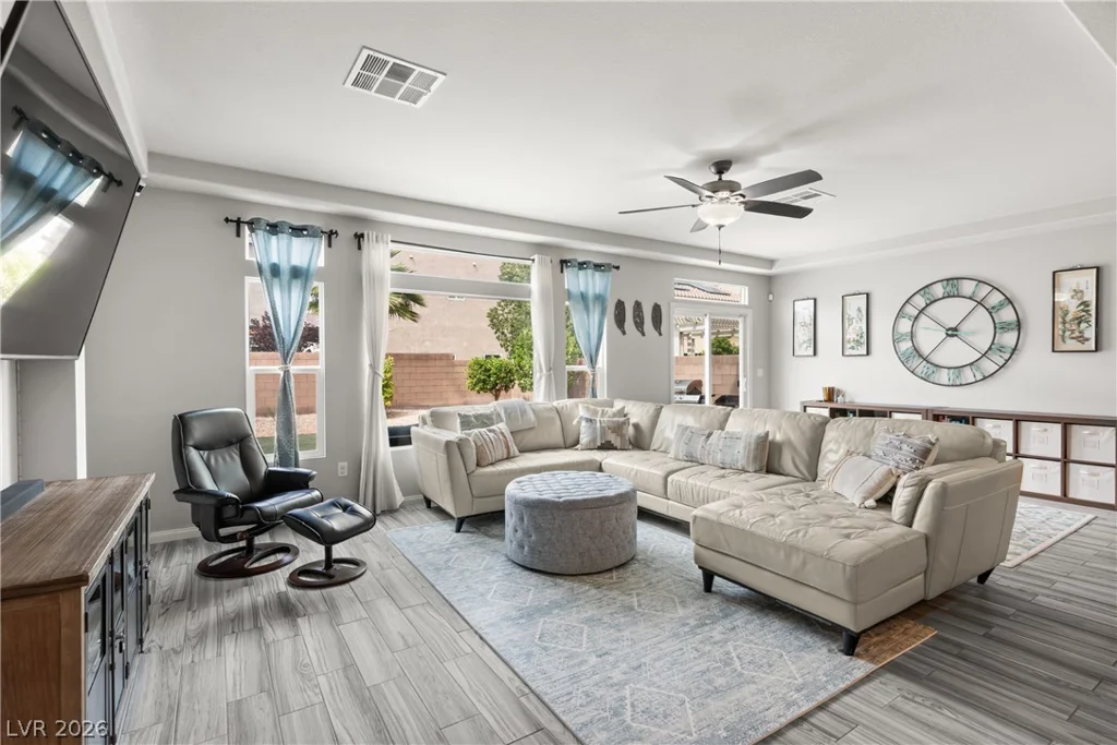 5400 Holding, Las Vegas, NV 89139