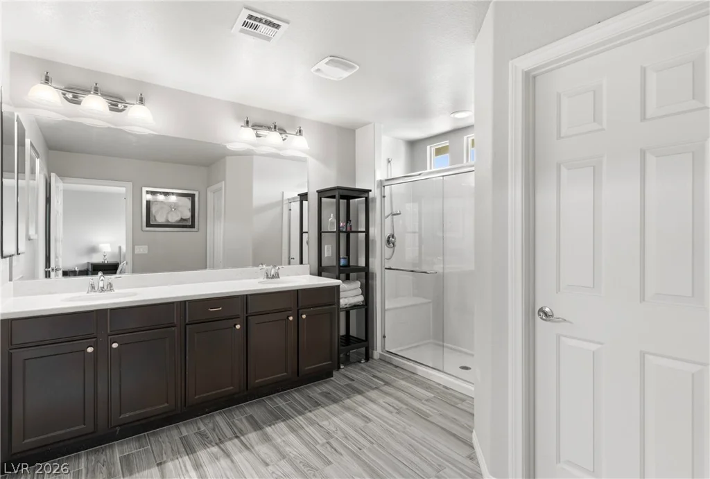 5400 Holding, Las Vegas, NV 89139