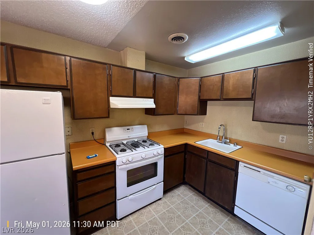 520 Starfire, Las Vegas, NV 89107