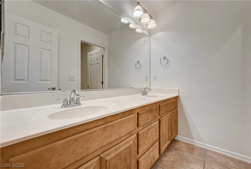 11472 Ogden Mills, Las Vegas, NV 89135