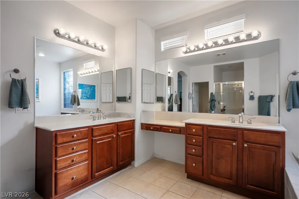 874 La Sconsa, Las Vegas, NV 89138