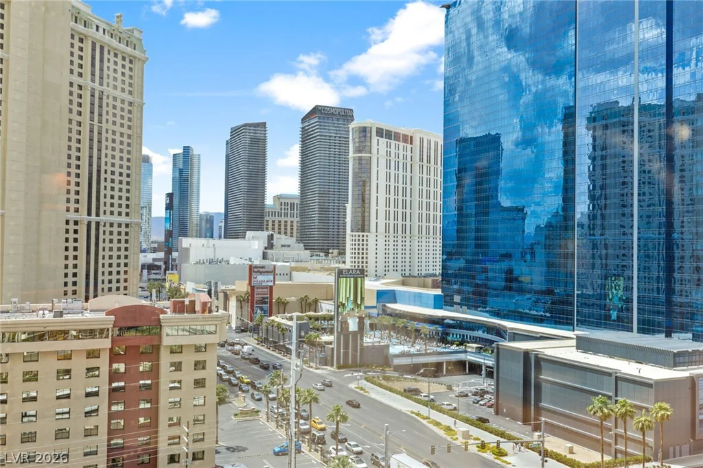 125 Harmon, Las Vegas, NV 89109