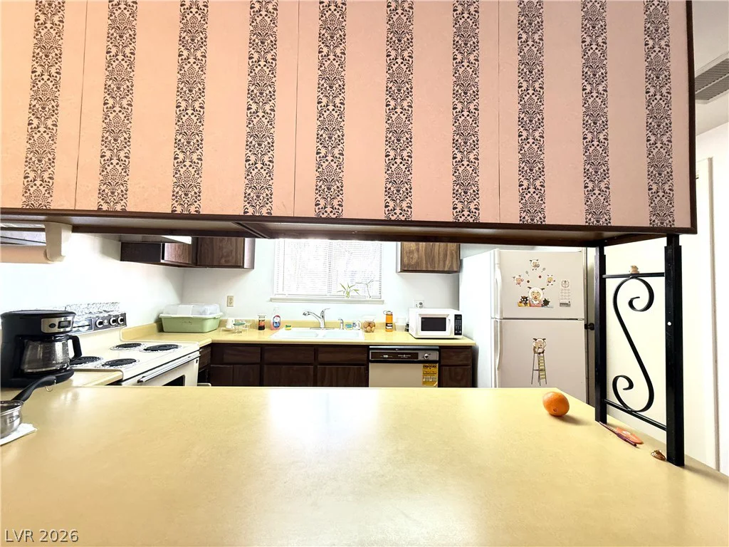 3230 Cameron, Las Vegas, NV 89102