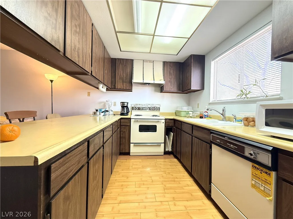 3230 Cameron, Las Vegas, NV 89102