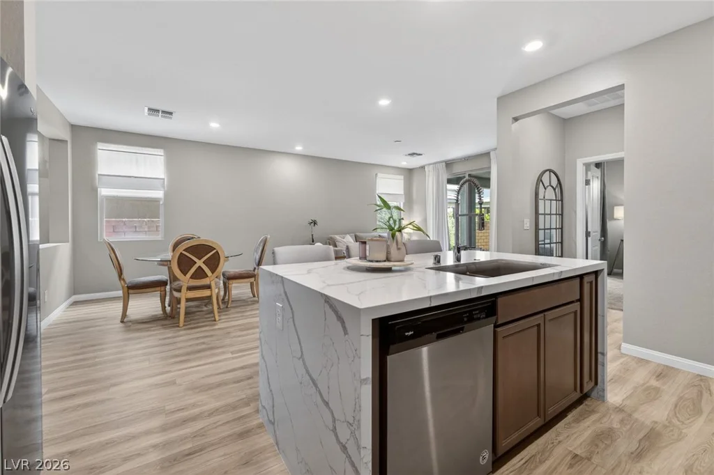 10791 Glowing Dawn, Las Vegas, NV 89135