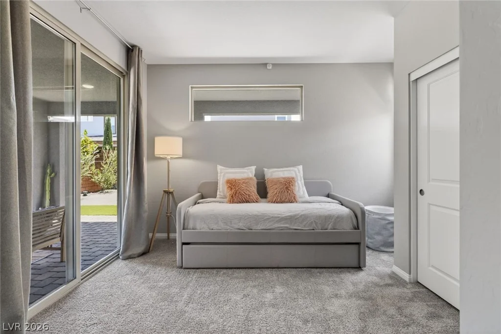 10791 Glowing Dawn, Las Vegas, NV 89135