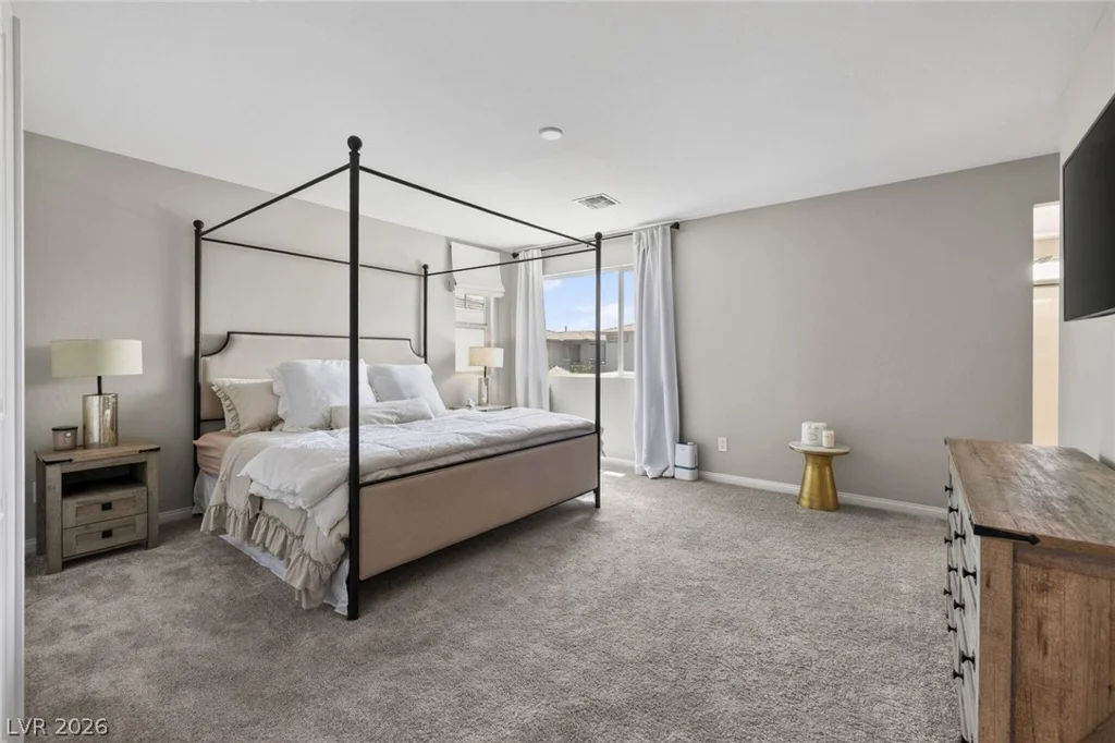 10791 Glowing Dawn, Las Vegas, NV 89135