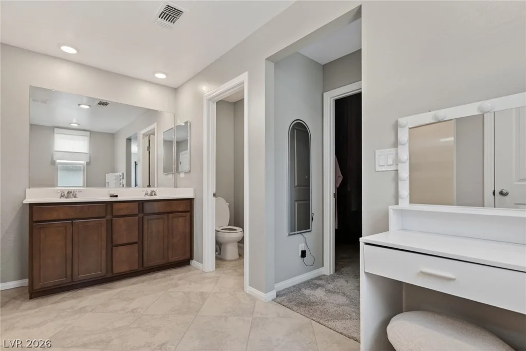 10791 Glowing Dawn, Las Vegas, NV 89135