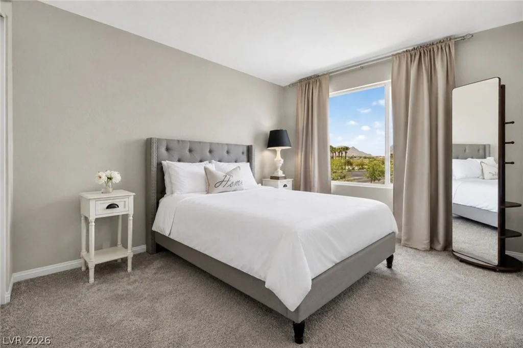 10791 Glowing Dawn, Las Vegas, NV 89135