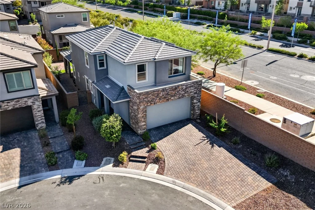 10791 Glowing Dawn, Las Vegas, NV 89135