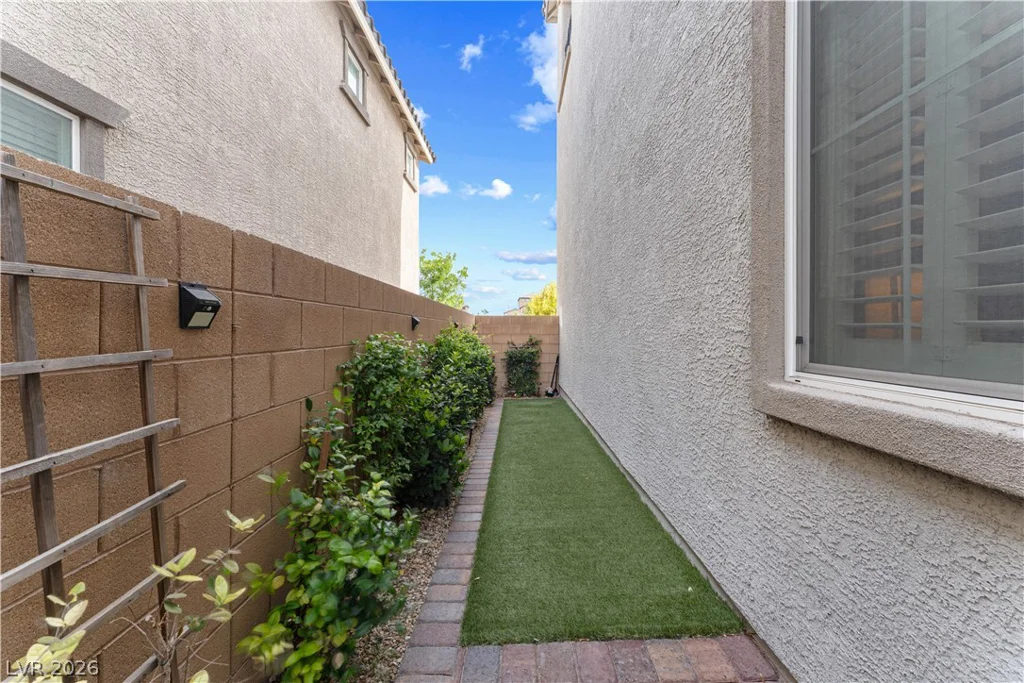 8047 Mercury Skye, Las Vegas, NV 89166
