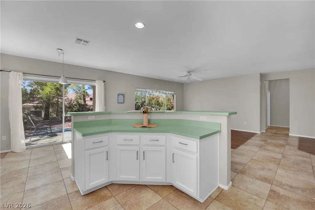 2582 Grandville, Henderson, NV 89052