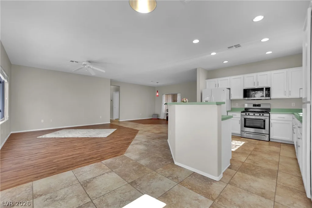 2582 Grandville, Henderson, NV 89052