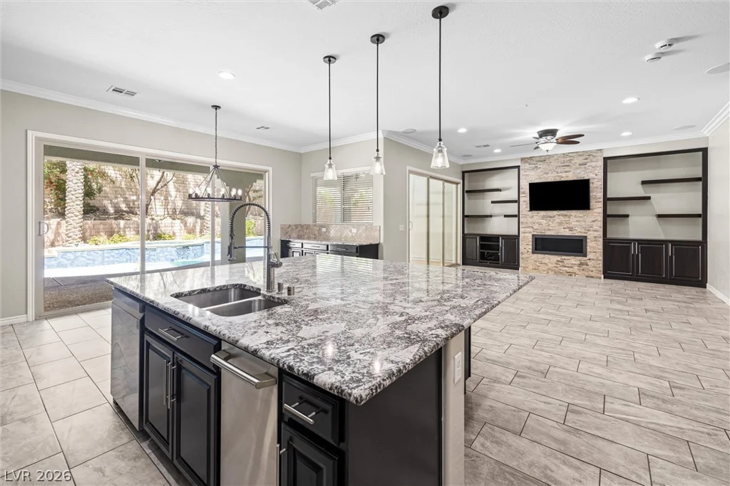 259 Calgrove, Las Vegas, NV 89138