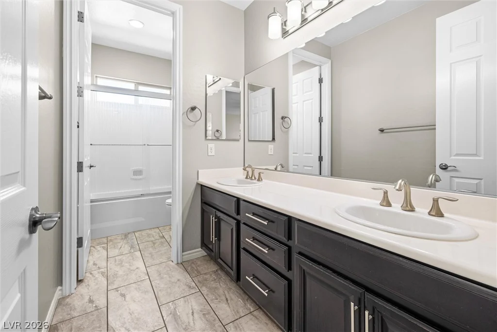 259 Calgrove, Las Vegas, NV 89138