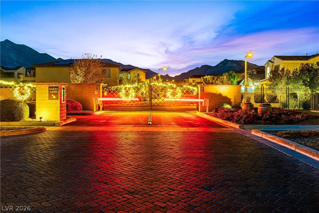 259 Calgrove, Las Vegas, NV 89138