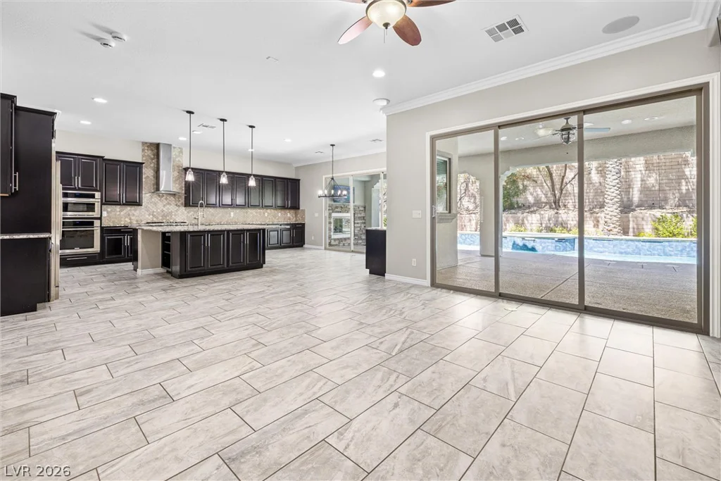 259 Calgrove, Las Vegas, NV 89138