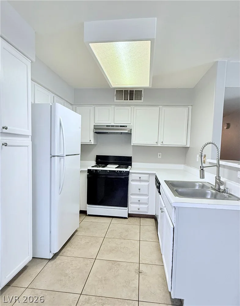 3055 Key Largo, Las Vegas, NV 89120