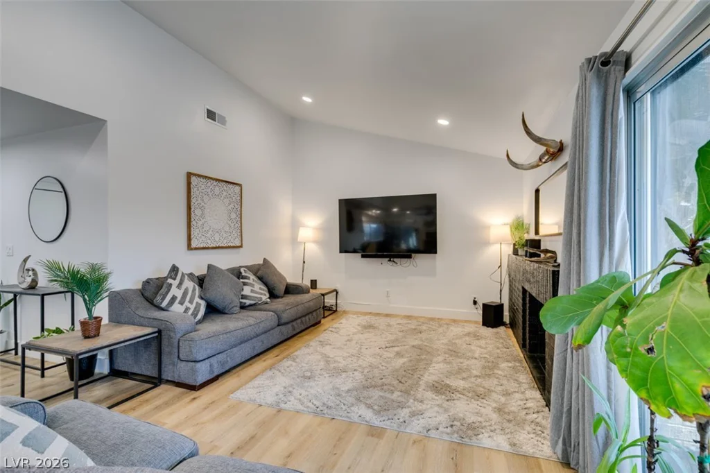 5036 Rollingwood, Las Vegas, NV 89120