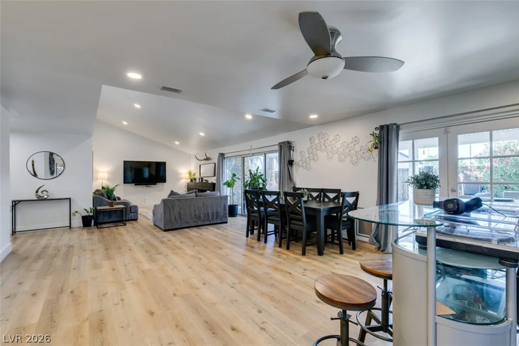 5036 Rollingwood, Las Vegas, NV 89120