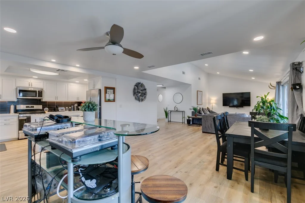 5036 Rollingwood, Las Vegas, NV 89120