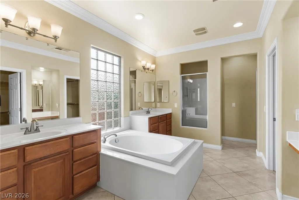3913 San Esteban, North Las Vegas, NV 89084