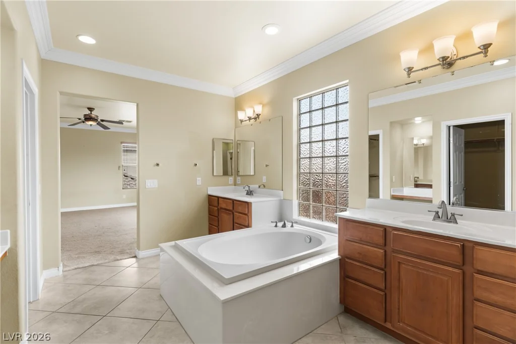 3913 San Esteban, North Las Vegas, NV 89084