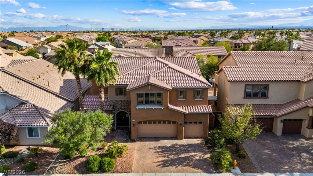 3913 San Esteban, North Las Vegas, NV 89084