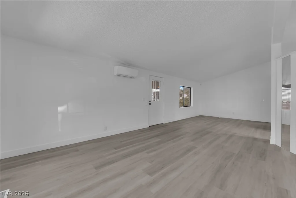 5568 Aldama, Las Vegas, NV 89122