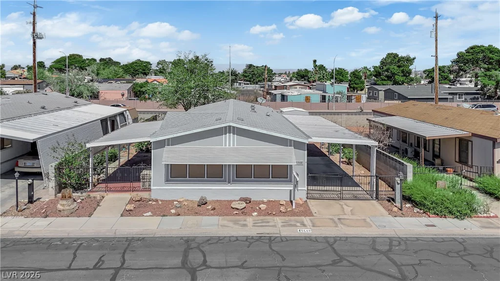 5568 Aldama, Las Vegas, NV 89122