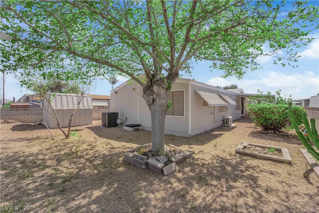 5568 Aldama, Las Vegas, NV 89122