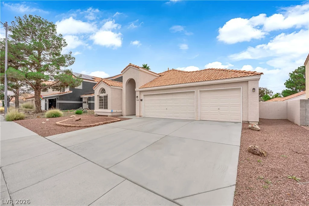 7412 Summer Crest, Las Vegas, NV 89129