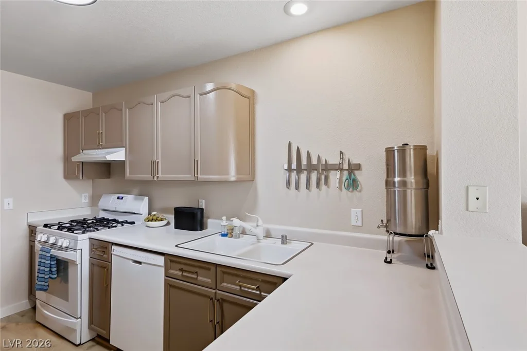 2600 Noble Fir, Henderson, NV 89074