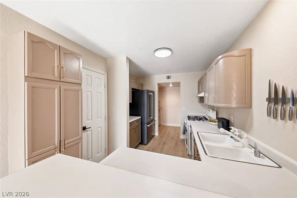 2600 Noble Fir, Henderson, NV 89074