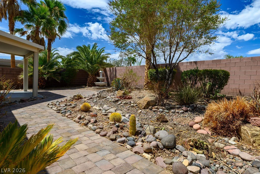 3591 Driving Range, Las Vegas, NV 89122