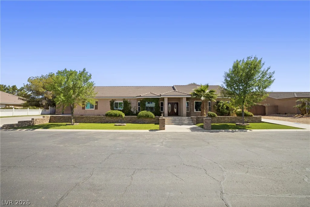 1373 Lake Valley, Logandale, NV 89021