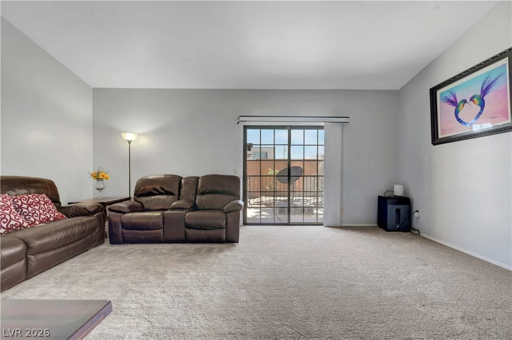 2851 Valley View, Las Vegas, NV 89102