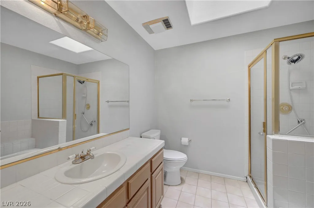 2851 Valley View, Las Vegas, NV 89102