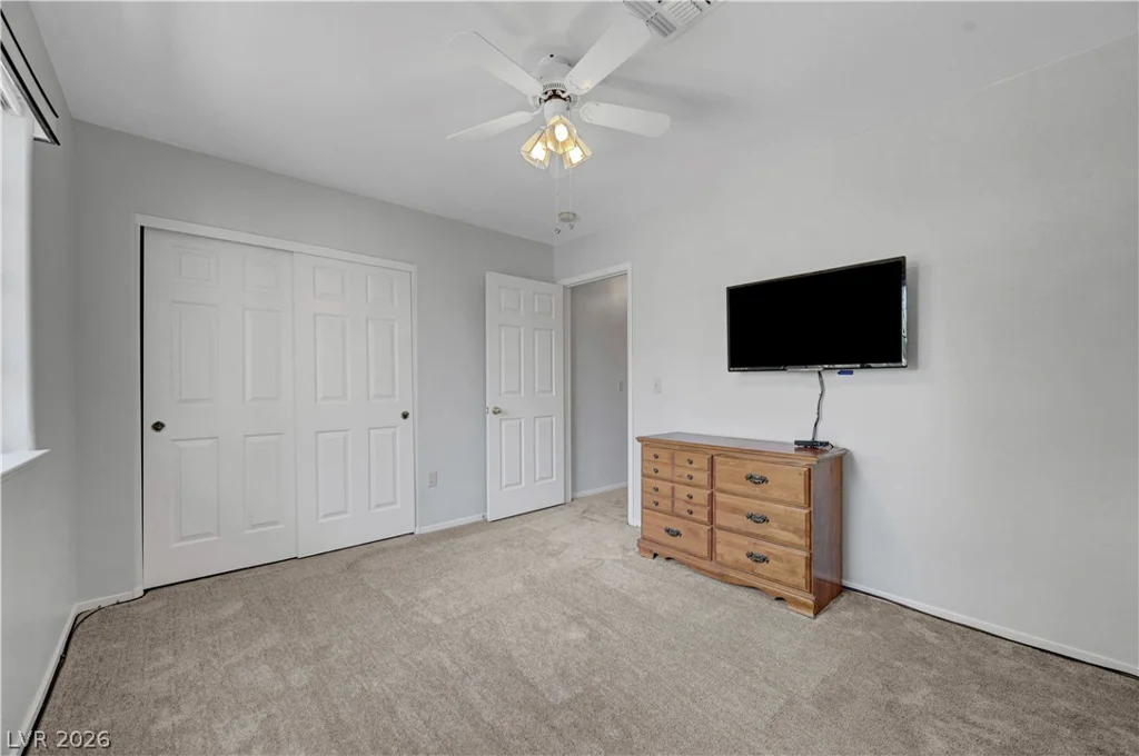 2851 Valley View, Las Vegas, NV 89102