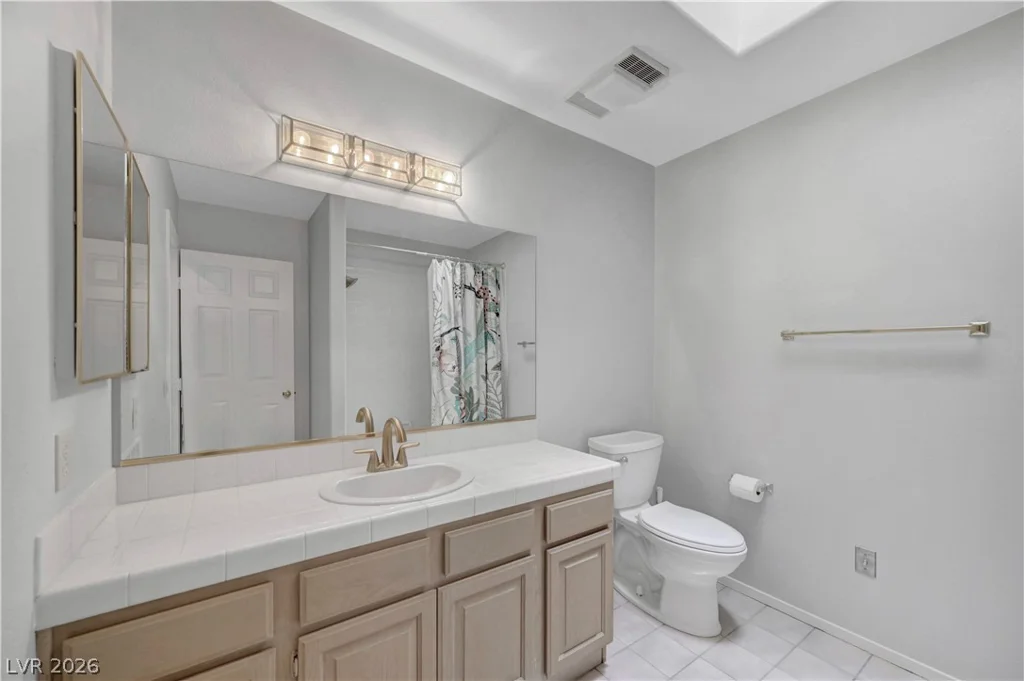 2851 Valley View, Las Vegas, NV 89102