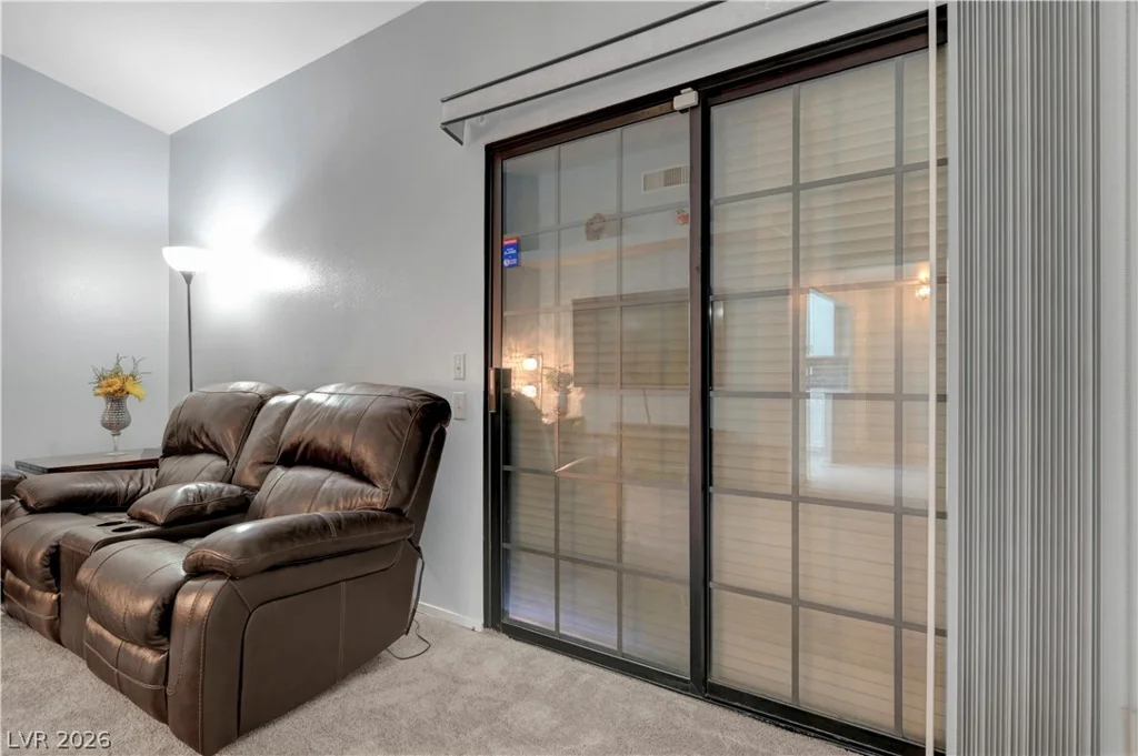 2851 Valley View, Las Vegas, NV 89102