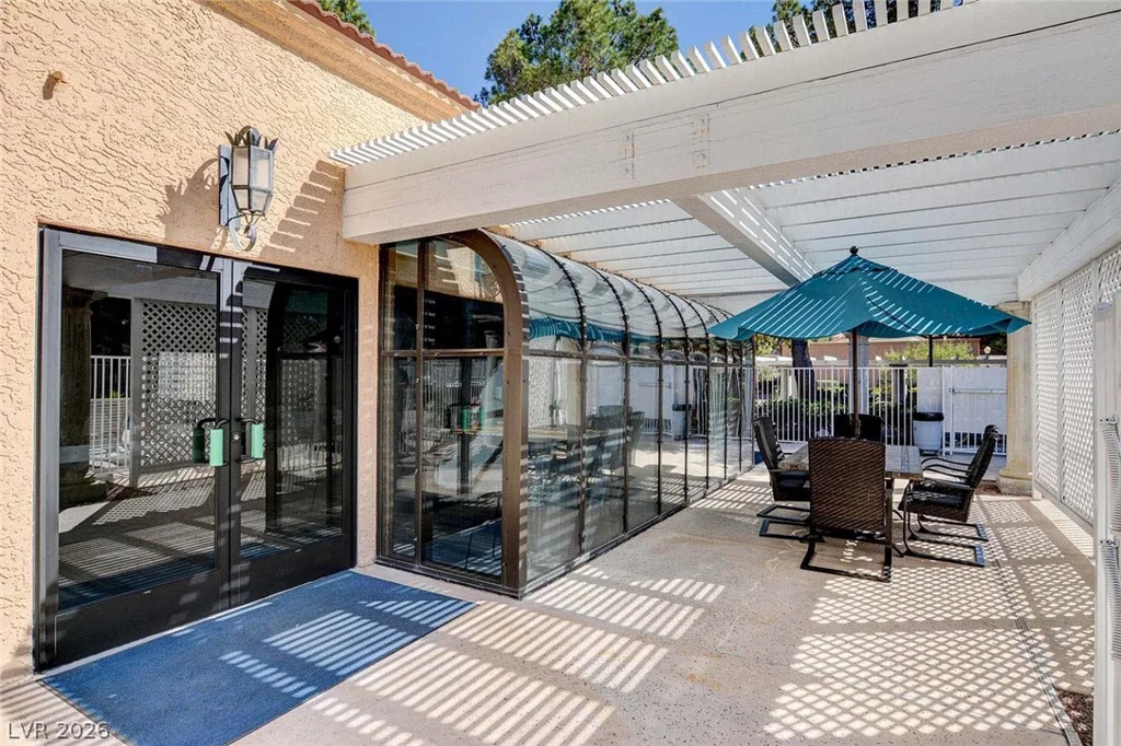 2851 Valley View, Las Vegas, NV 89102