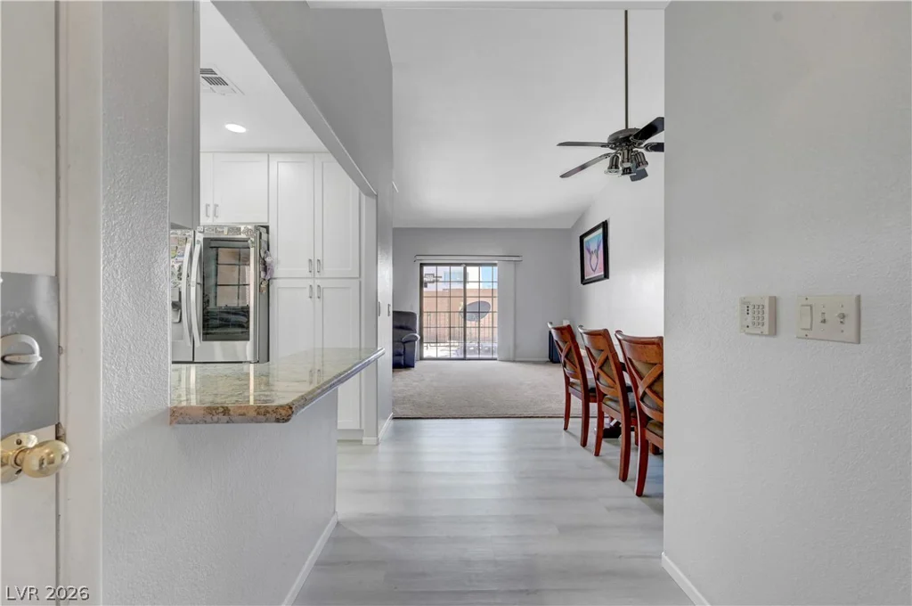 2851 Valley View, Las Vegas, NV 89102