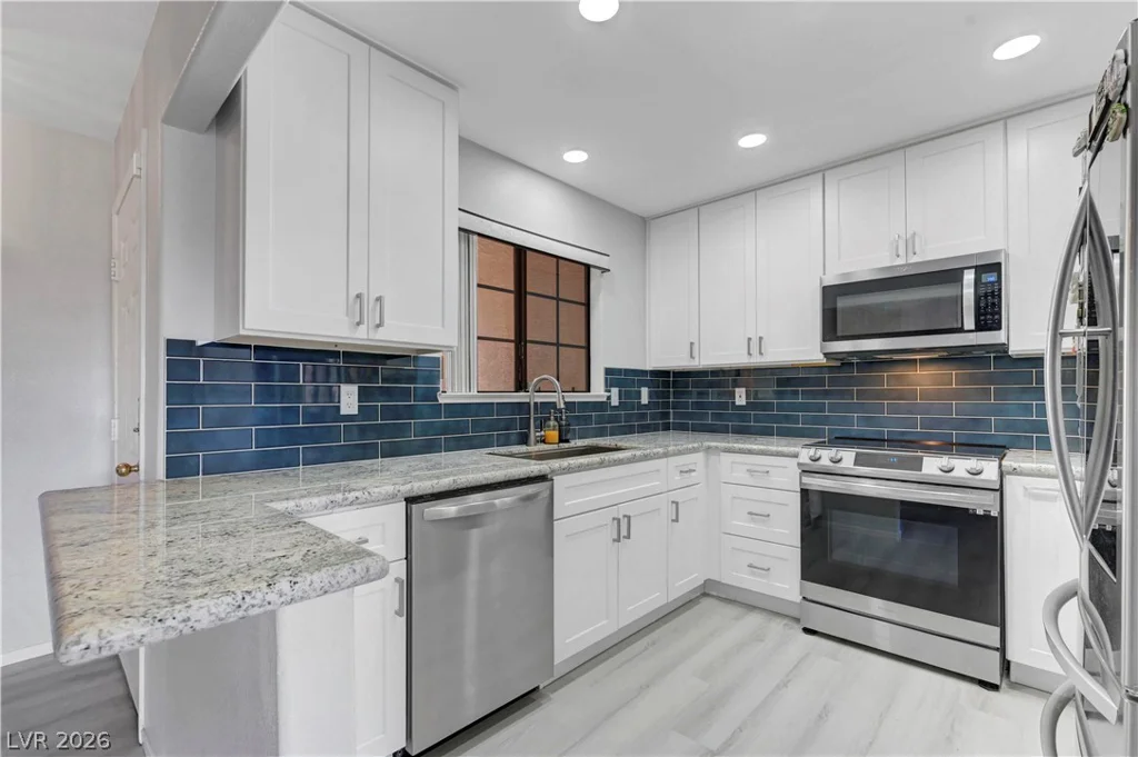 2851 Valley View, Las Vegas, NV 89102